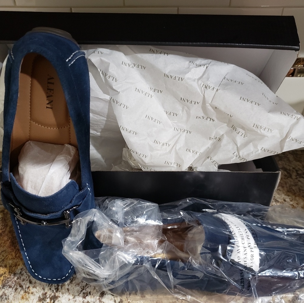 Shoe - Picture 5 of 6